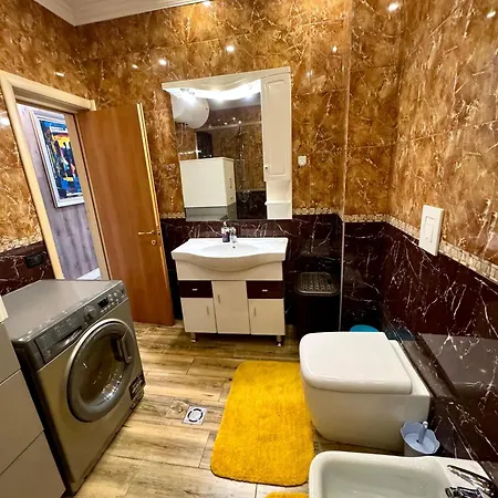 Gallery & Art Center Apartment