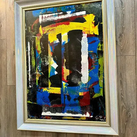 Apartment Gallery & Art Center Tirana