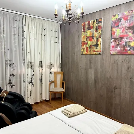 Gallery & Art Center Apartment